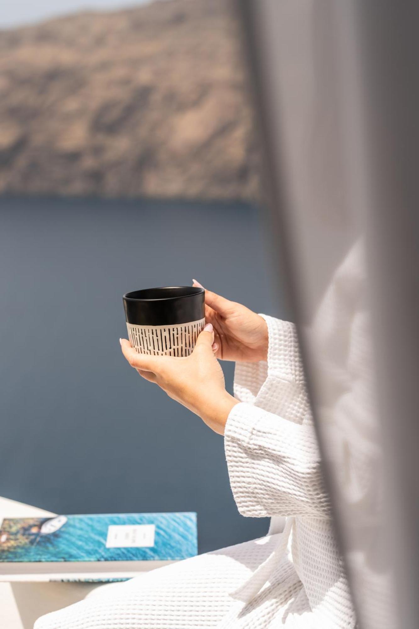 Rocabella Santorini Hotel & Spa 易莫洛林 外观 照片