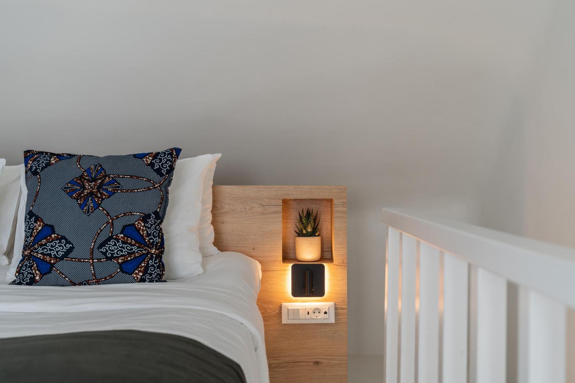 Rocabella Santorini Hotel & Spa 易莫洛林 外观 照片