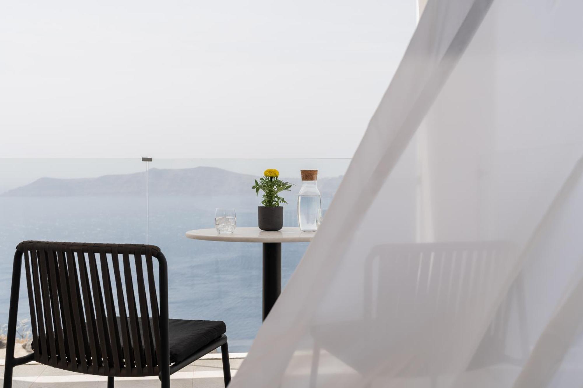 Rocabella Santorini Hotel & Spa 易莫洛林 外观 照片